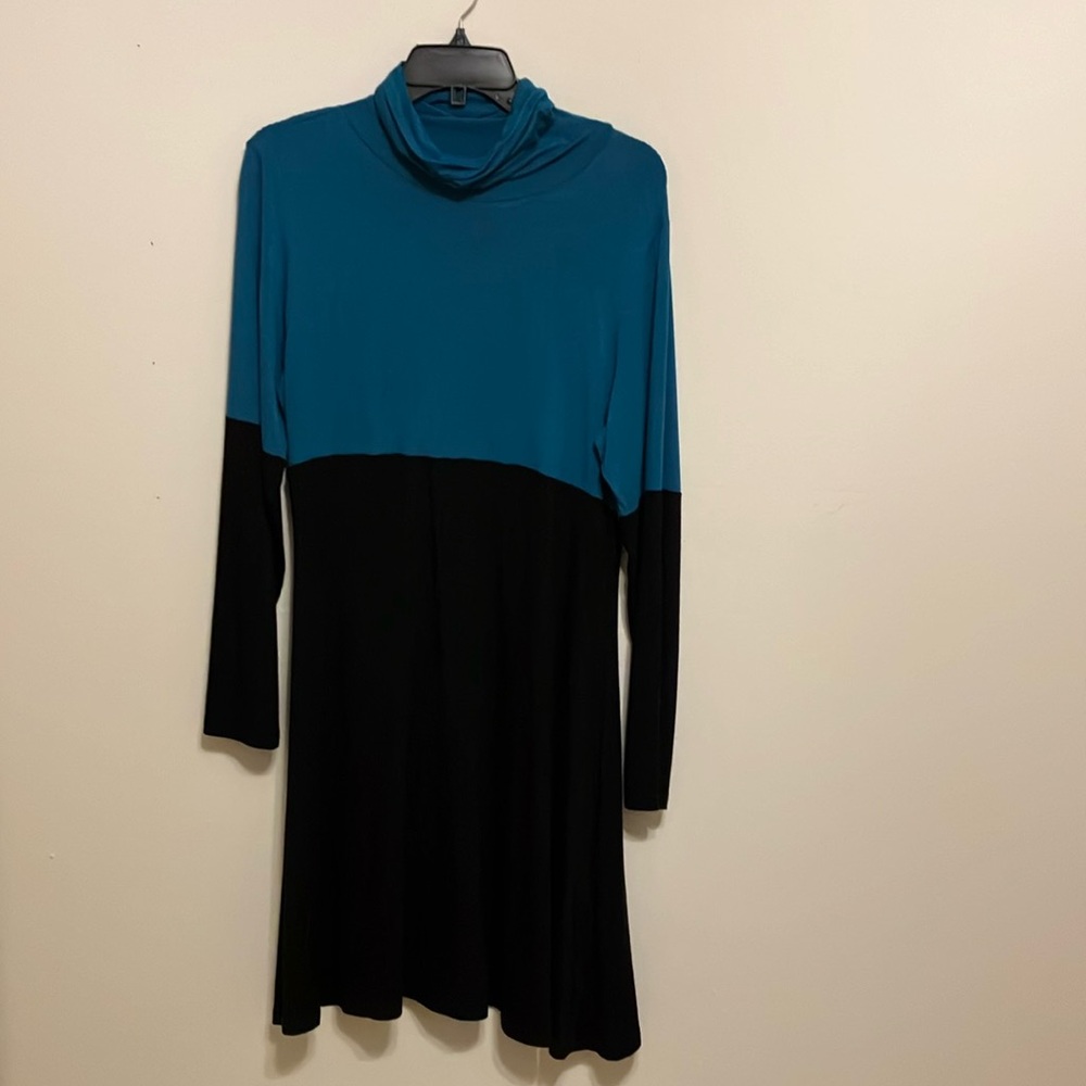 Karen Kane dress